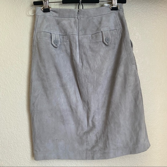 Genuine Lamb Suede Wrap‎ Skirt

HALSTON HERITAGE - Picture 5 of 8